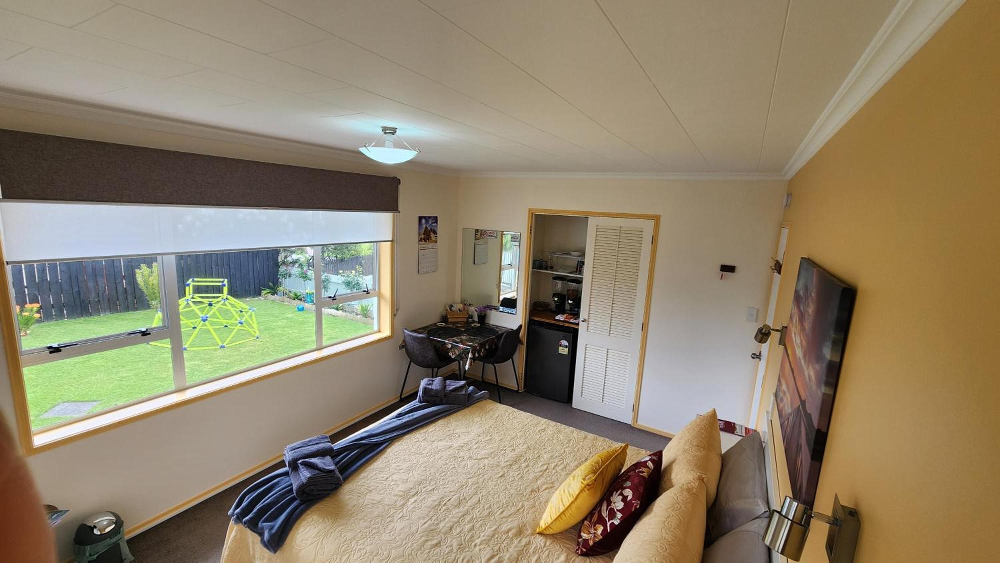 Glamis Ave Shared Home B&B 新普利茅斯 外观 照片