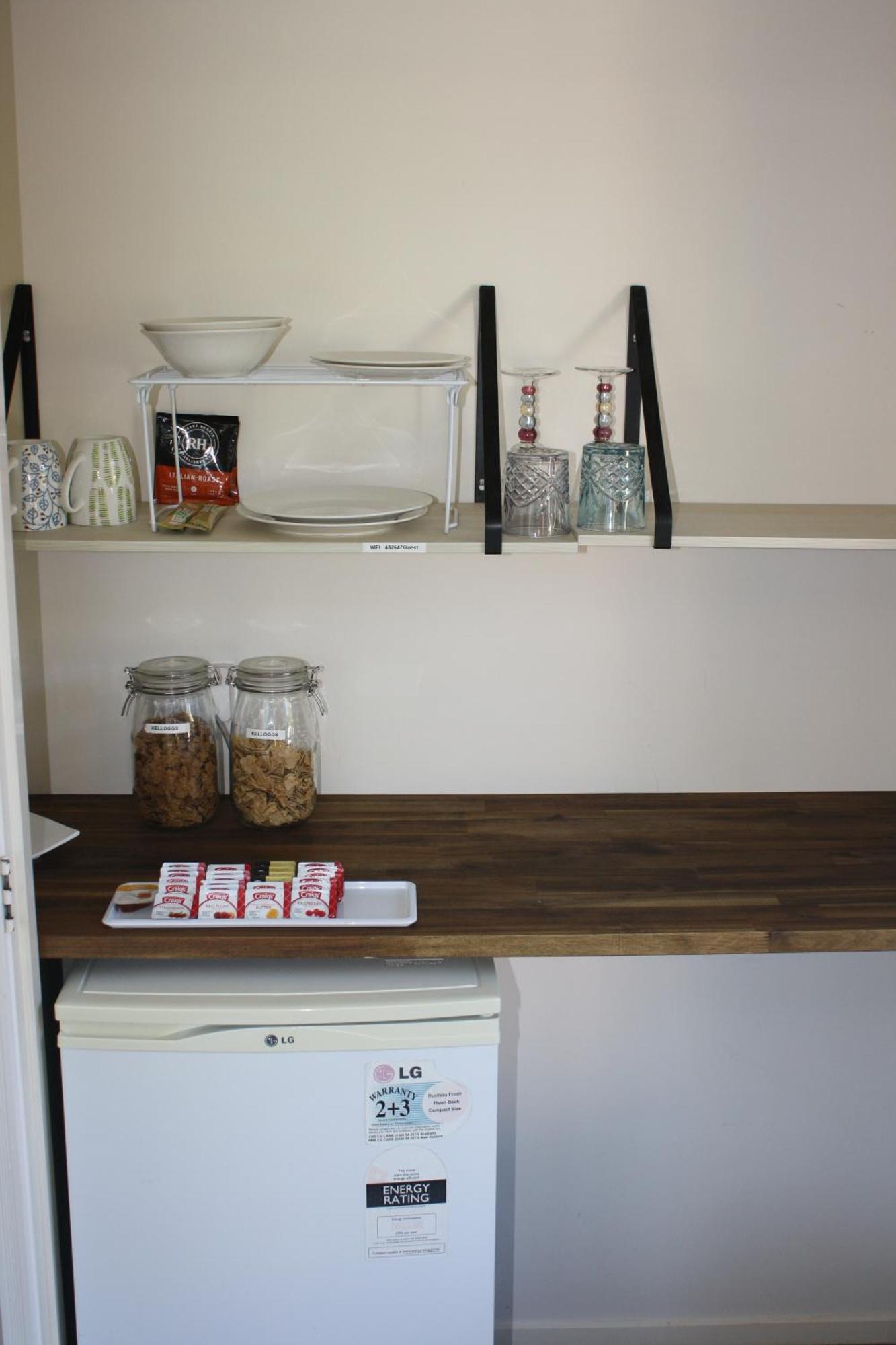 Glamis Ave Shared Home B&B 新普利茅斯 外观 照片